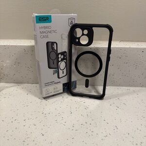 ESR Hybrid Magnetic iPhone 14 Pro Case - Black